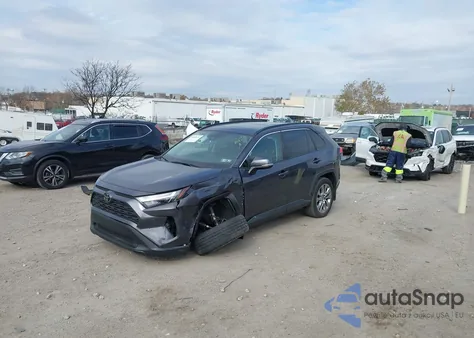 2022 Toyota Rav4 Xle Premium z USA, uszkodzony, nr VIN 2T3A1RFV7NW304941